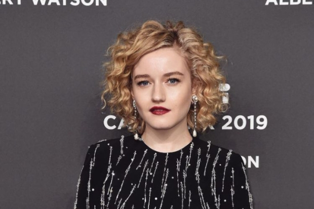 Julia Garner