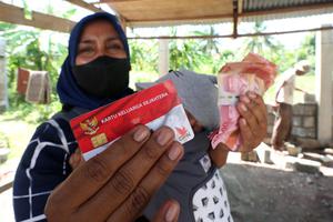 PENYALURAN BANSOS PROGRAM SEMBAKO KEMENSOS