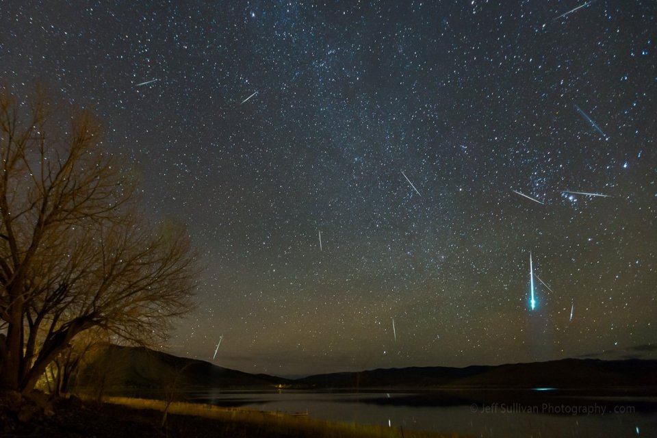 Fenomena hujan meteor Geminid pada 2014