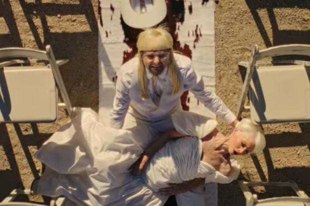 Lirik Lagu Swing and A Miss