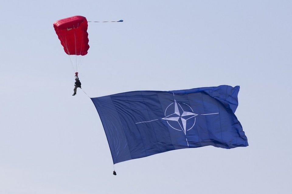 Bendera NATO