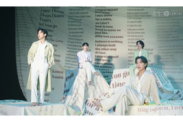 Super Junior di MV lagu Callin&rsquo;