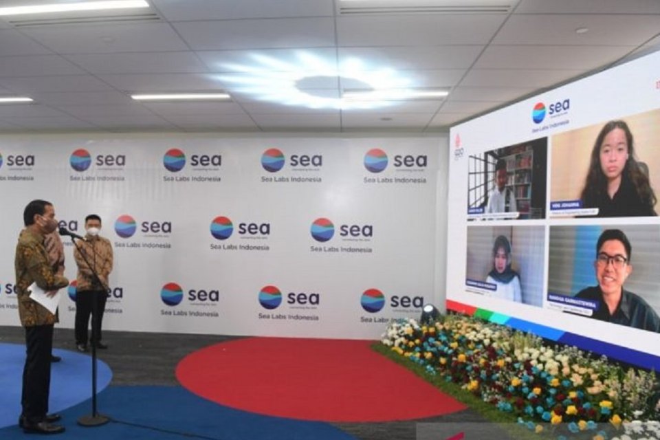 jokowi, ainun najib, digital