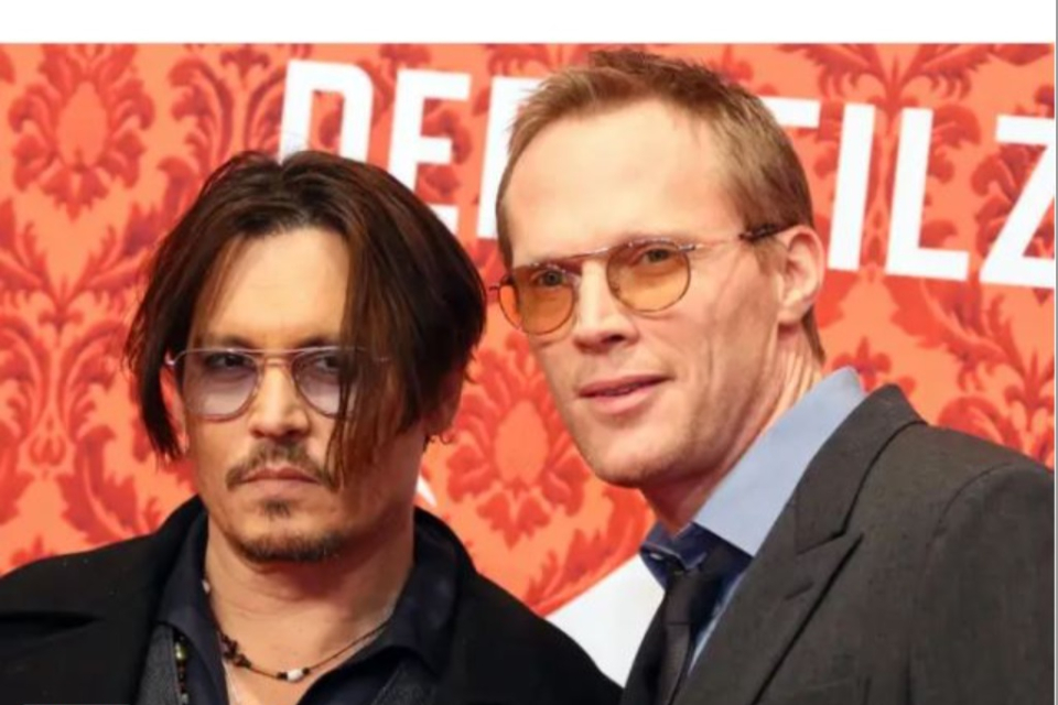 Johnny Deep dan Paul Bettany