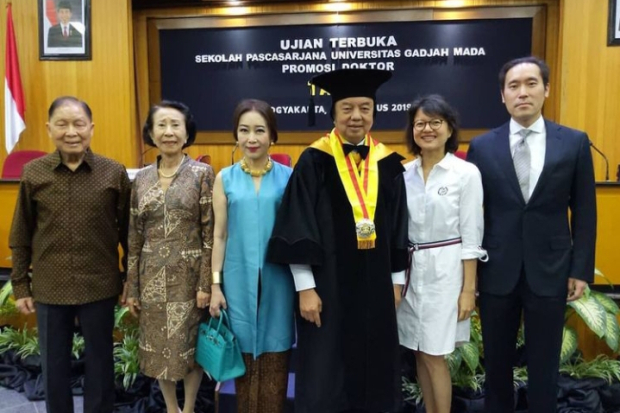 Keluarga Grace Tahir