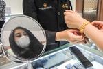 PENJUALAN EMAS MENINGKAT