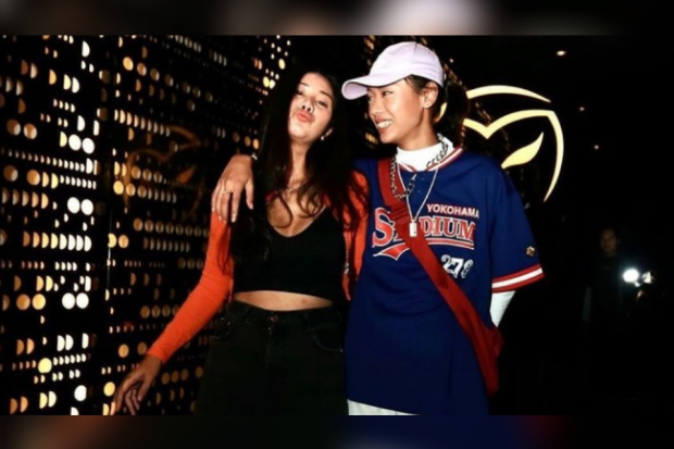 Chika Kinsky dan Yumi Kwandy