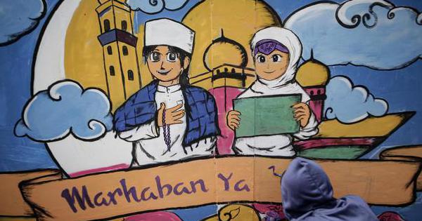 Riset: Belanja Online Tetap Tren saat Ramadan meski Kasus Corona Turun - Katadata.co.id