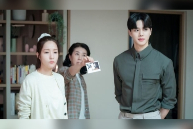 Drama Forecasting Love and Weather Episode 14