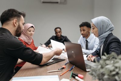 Memahami Asuransi Syariah, Dasar Hukum hingga Produknya ...