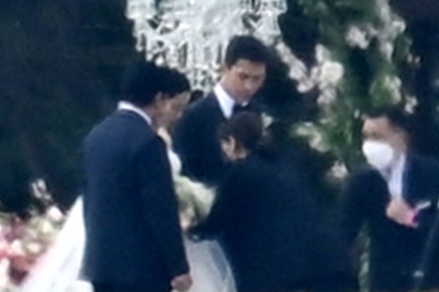 Foto pernikahan Hyun Bin dan Son Ye Jin