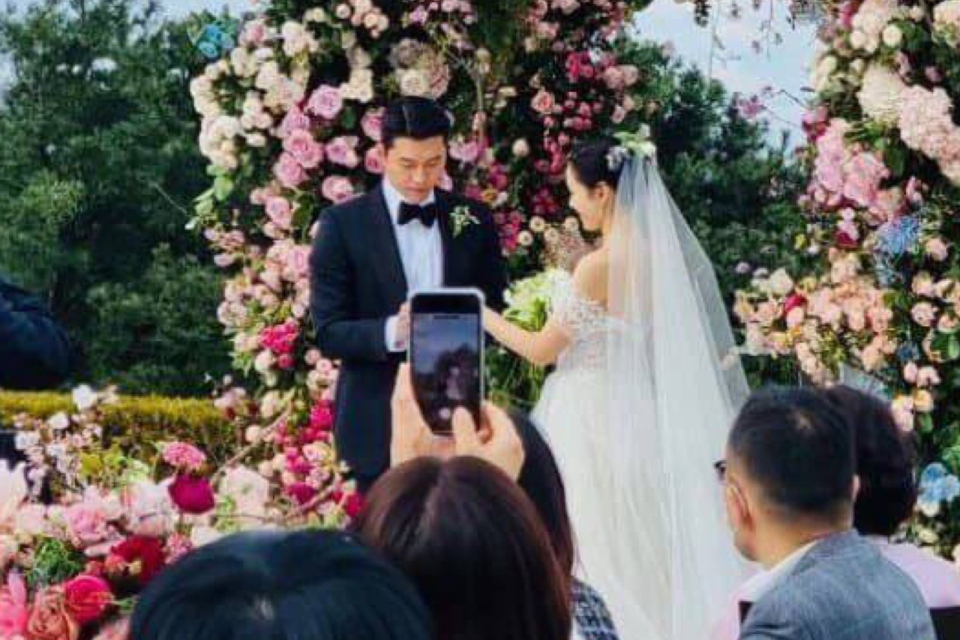 Hyun Bin dan Son Ye Jin resmi menikah