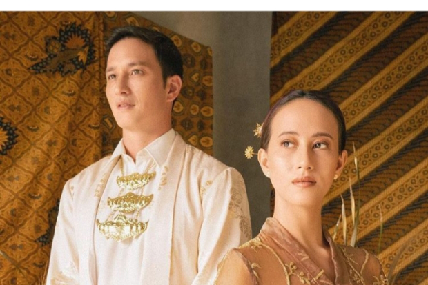 Mike Lewis dan Janisaa Pradja