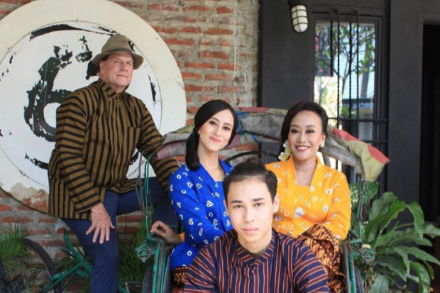 Keluarga Janisaa Pradja