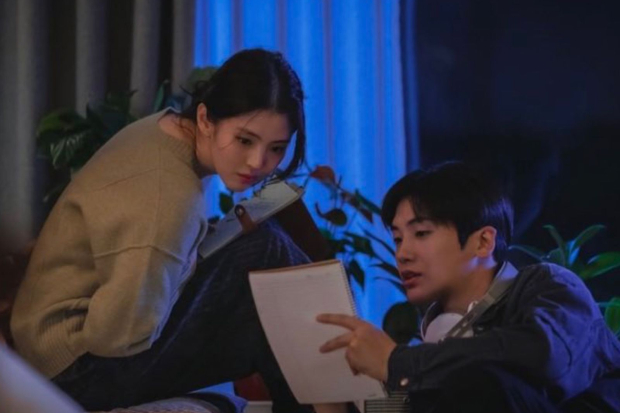 Han So Hee dan Park Hyung Sik