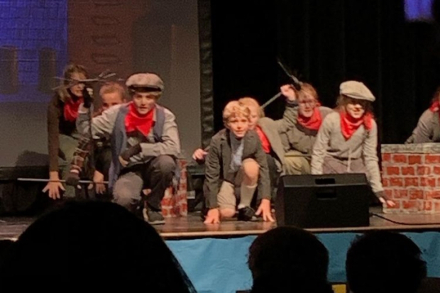 Walker Scobell Saat Bermain di Teater Sekolah