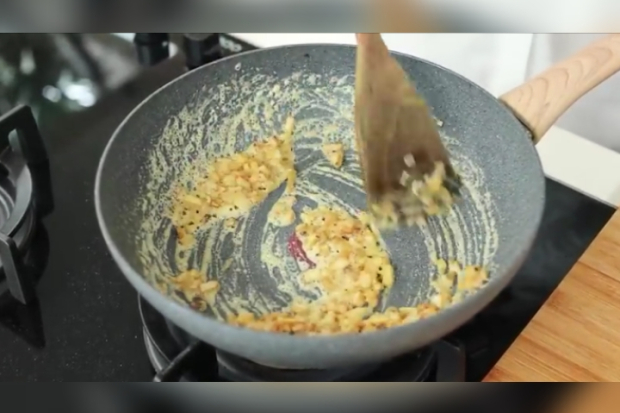 Resep sup krim ayam jagung ala Chef Devina Hermawan