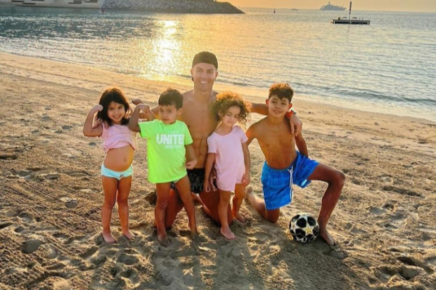 Anak-anak Cristiano Ronaldo