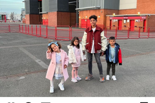 Ronaldo Jr, Mateo, Eva dan Alana