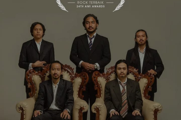 Lirik Lagu Berhenti di Kotak Pesan Suara