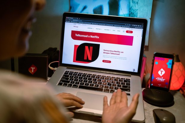 Langganan Netflix bisa pakai pulsa Telkomsel