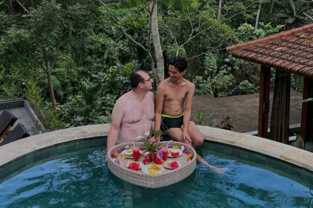 Ragil Mahardika dan Frederik Vollert