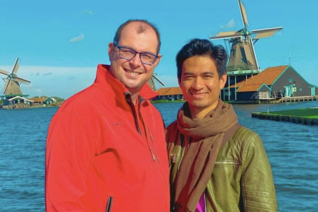 Ragil Mahardika fan Frederik Vollert