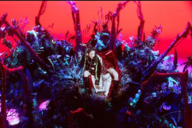 Lirik Lagu DEEP - HYO