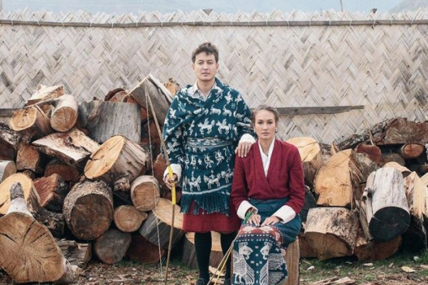 Dimas Anggara dan Nadine Chandrawinata