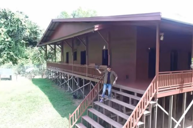 Rumah Andrew Kalaweit