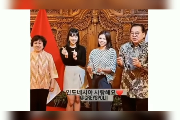 Dita Karang dan Greysia Polii