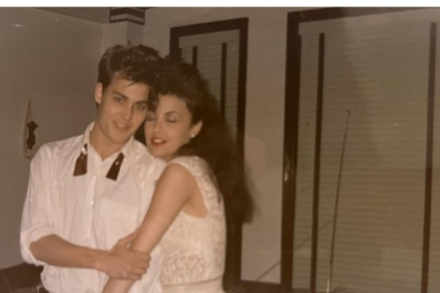 Sherilyn Fenn dan Johny Depp