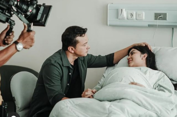 Adegan di Sayap-Sayap Patah