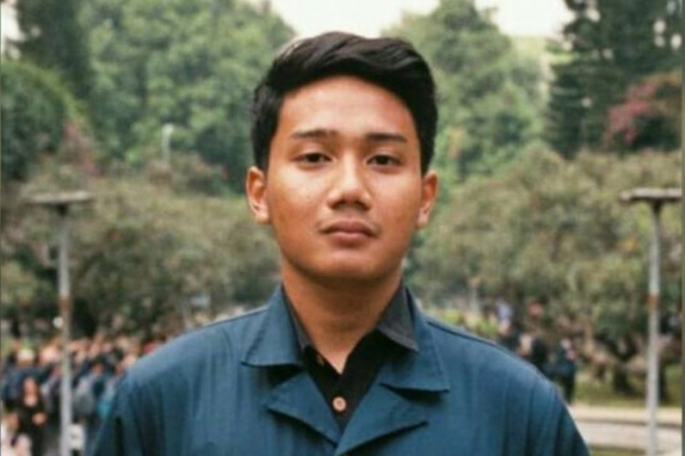 Putra sulung Gubernur Jawa Barat Ridwan Kamil yakni Emmeril Khan Mumtadz saat mengenakan jas almamater ITB. (ANTARA/Instagram/@emmerilkahn)