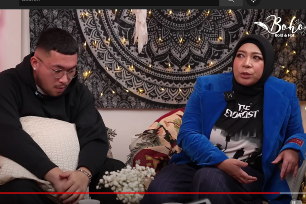 Melly Goeslaw dan anaknya, Putra Bernama Hoed