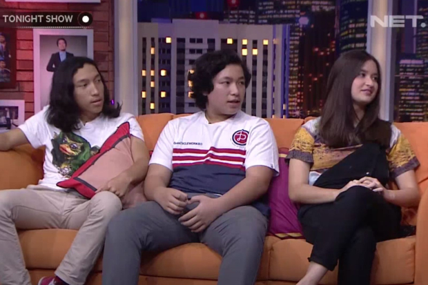 Ale Hoed, Abe Hoed, Stephanie Poetri