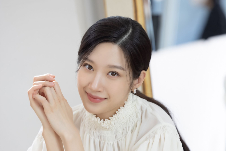 Moon Ga Young