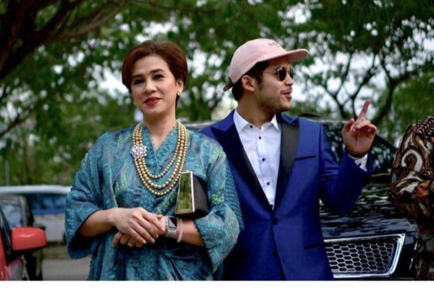 Ariel Nayaka dan Ibunya