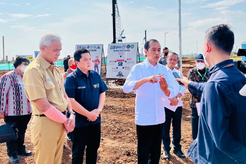 Presiden Joko Widodo meninjau langsung Kawasan Industri Terpadu Batang (KITB) di Kabupaten Batang, dalam kunjungan kerjanya ke Provinsi Jawa Tengah, pada Rabu (08/06/2022).