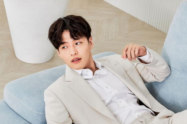 Kang Ha Neul