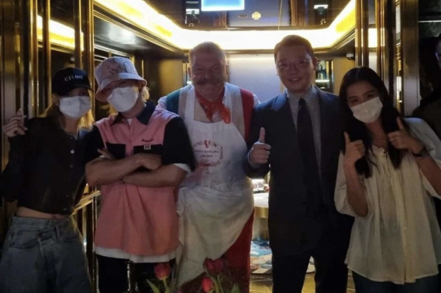 Lisa Blackpink, Taeyang BIGBANG, dan Jisoo Blackpink