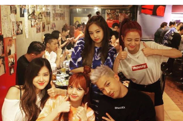 Para member Blackpink bersama Taeyang