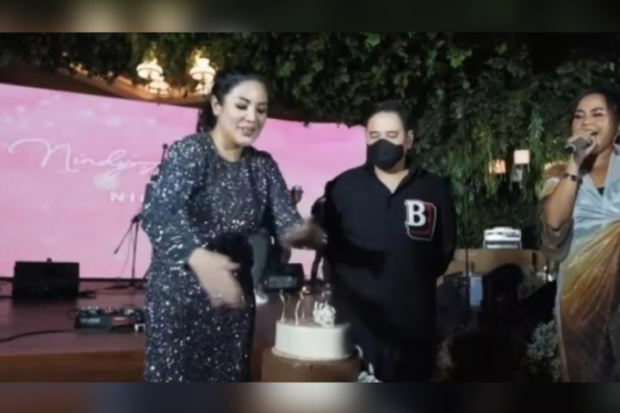 Dito Mahendra dan Nindy Ayunda