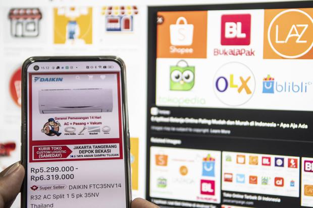 Survei: 39,2% Warga RI Lebih Sering Pakai E-Wallet Saat Belanja Online