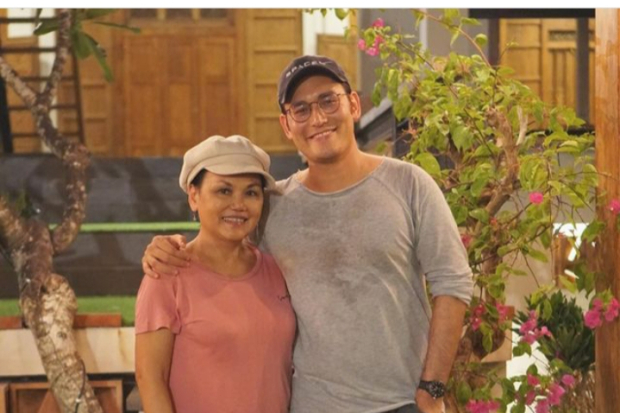 Arifin Putra dan Ibunya, Joyce Sunandar