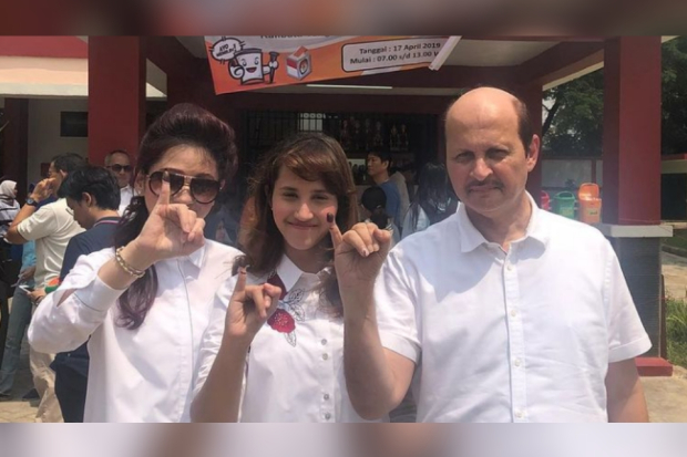 Tsamara Amany dan orang tua