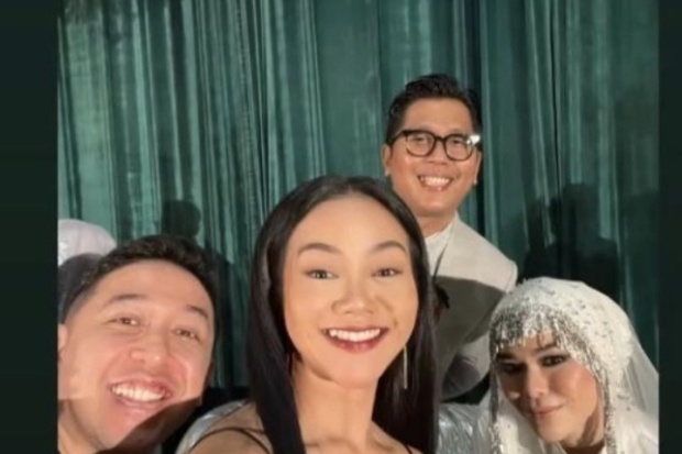 Pernikahan Sivia Azizah dan Pria Hardie