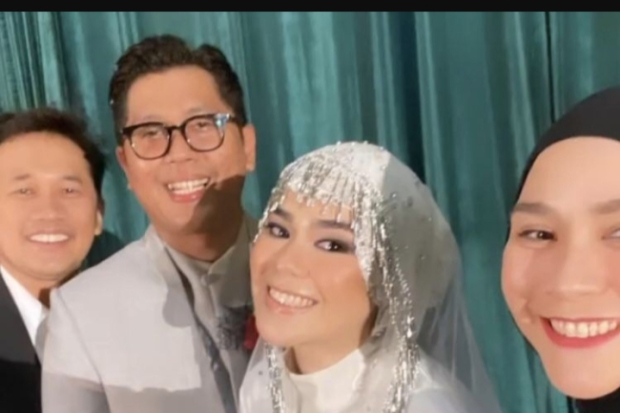 Pernikahan Sivia Azizah dan Pria Hardie