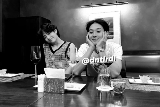 V BTS dan Choi Woo Shik