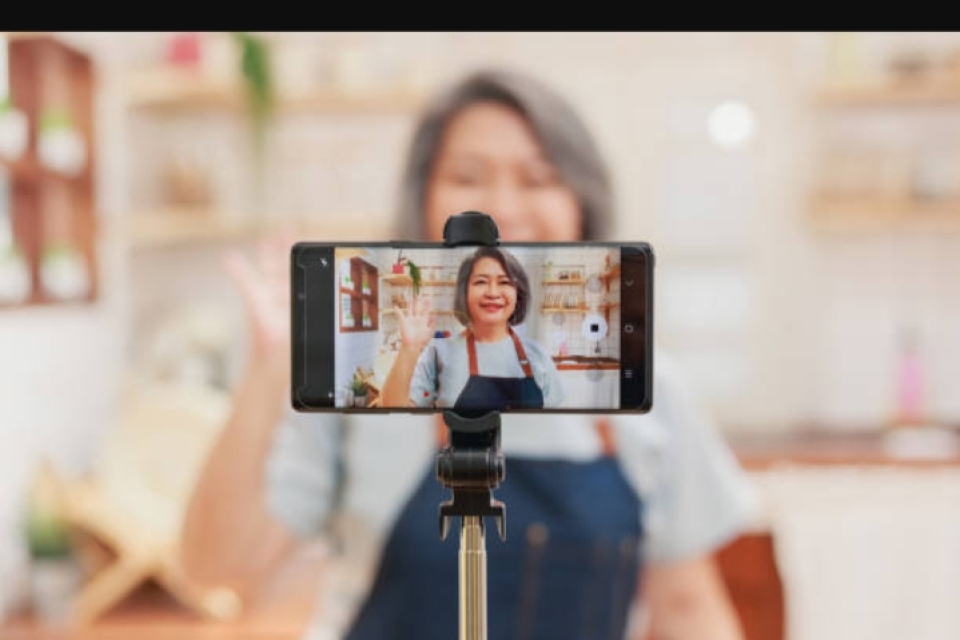 cina atur Influencer, komdigi,